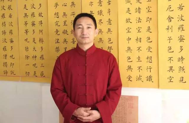 画家书法家薛镛个人艺术简介,薛镛画家简介,薛镛作品价格,薛镛个人简介,薛镛艺术作品,书法家薛镛简介,画家薛镛简介