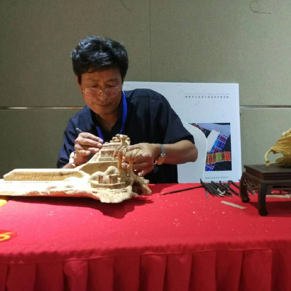 画家书法家刘存义个人艺术简介,刘存义画家简介,刘存义作品价格,刘存义个人简介,刘存义艺术作品,书法家刘存义简介,画家刘存义简介