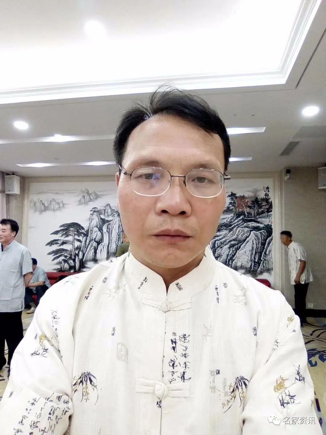 画家书法家董岳威个人艺术简介,董岳威画家简介,董岳威作品价格,董岳威个人简介,董岳威艺术作品,书法家董岳威简介,画家董岳威简介