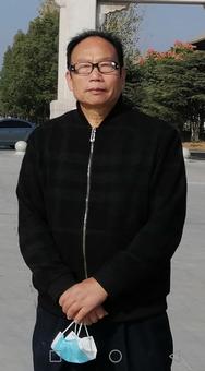 画家书法家周新平个人艺术简介,周新平画家简介,周新平作品价格,周新平个人简介,周新平艺术作品,书法家周新平简介,画家周新平简介