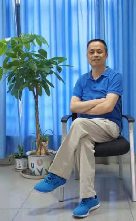 画家书法家周抗个人艺术简介,周抗画家简介,周抗作品价格,周抗个人简介,周抗艺术作品,书法家周抗简介,画家周抗简介