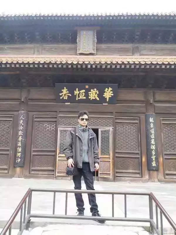 画家书法家严永红个人艺术简介,严永红画家简介,严永红作品价格,严永红个人简介,严永红艺术作品,书法家严永红简介,画家严永红简介