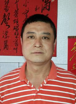 画家书法家卢信文个人艺术简介,卢信文画家简介,卢信文作品价格,卢信文个人简介,卢信文艺术作品,书法家卢信文简介,画家卢信文简介