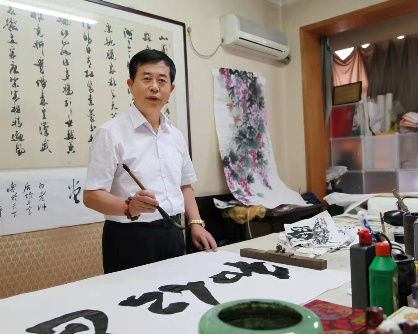 画家书法家李继哲个人艺术简介,李继哲画家简介,李继哲作品价格,李继哲个人简介,李继哲艺术作品,书法家李继哲简介,画家李继哲简介