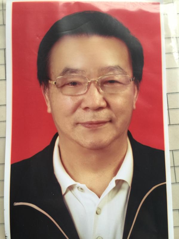 画家书法家易太平个人艺术简介,易太平画家简介,易太平作品价格,易太平个人简介,易太平艺术作品,书法家易太平简介,画家易太平简介