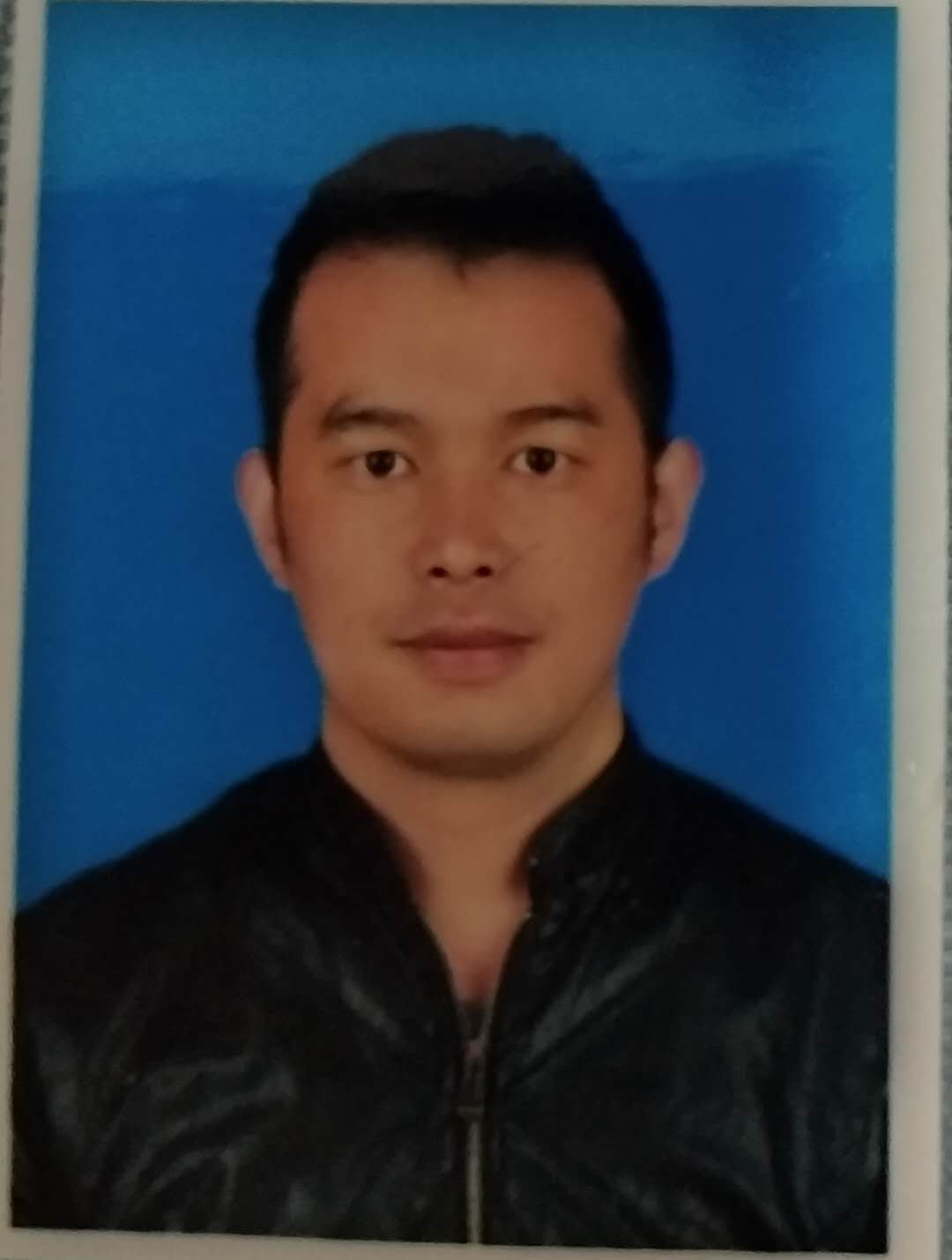 画家书法家李云峰个人艺术简介,李云峰画家简介,李云峰作品价格,李云峰个人简介,李云峰艺术作品,书法家李云峰简介,画家李云峰简介