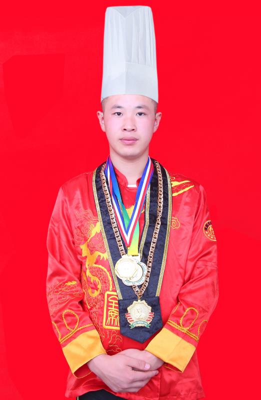 画家书法家贾世伟个人艺术简介,贾世伟画家简介,贾世伟作品价格,贾世伟个人简介,贾世伟艺术作品,书法家贾世伟简介,画家贾世伟简介