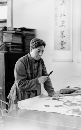 画家书法家徐悲鸿个人艺术简介,徐悲鸿画家简介,徐悲鸿作品价格,徐悲鸿个人简介,徐悲鸿艺术作品,书法家徐悲鸿简介,画家徐悲鸿简介