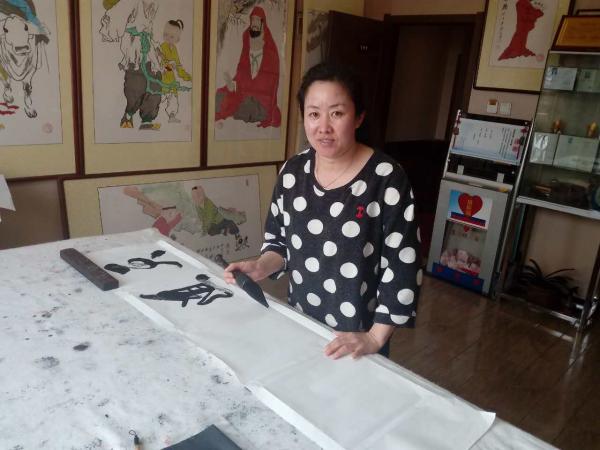 画家书法家刘菲个人艺术简介,刘菲画家简介,刘菲作品价格,刘菲个人简介,刘菲艺术作品,书法家刘菲简介,画家刘菲简介