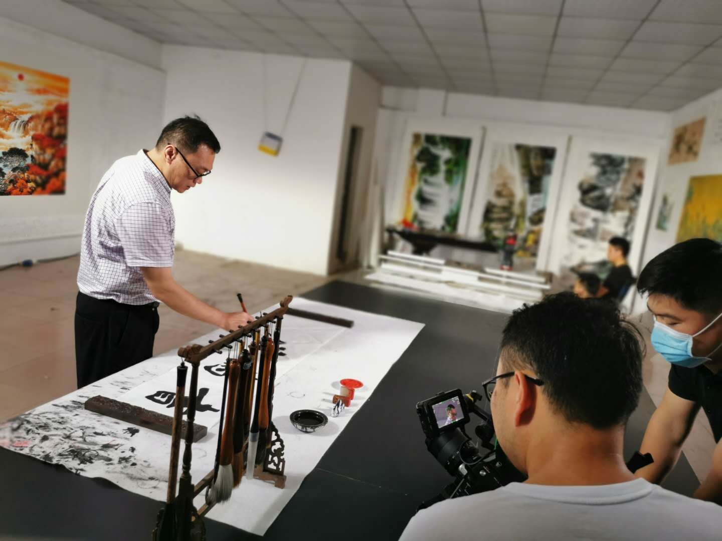 画家书法家杨健华个人艺术简介,杨健华画家简介,杨健华作品价格,杨健华个人简介,杨健华艺术作品,书法家杨健华简介,画家杨健华简介