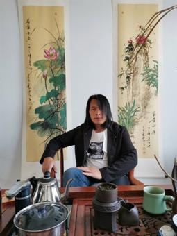 画家书法家王友爱个人艺术简介,王友爱画家简介,王友爱作品价格,王友爱个人简介,王友爱艺术作品,书法家王友爱简介,画家王友爱简介