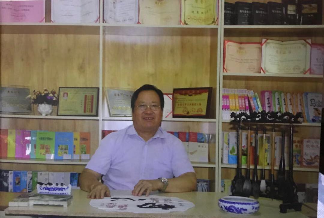 画家书法家杜绍新个人艺术简介,杜绍新画家简介,杜绍新作品价格,杜绍新个人简介,杜绍新艺术作品,书法家杜绍新简介,画家杜绍新简介