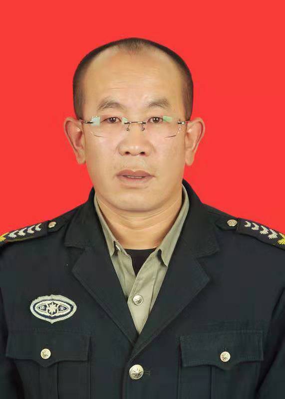 画家书法家张泽军个人艺术简介,张泽军画家简介,张泽军作品价格,张泽军个人简介,张泽军艺术作品,书法家张泽军简介,画家张泽军简介