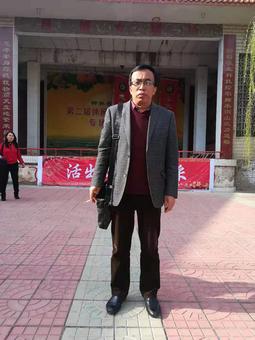 画家书法家刘曼兴个人艺术简介,刘曼兴画家简介,刘曼兴作品价格,刘曼兴个人简介,刘曼兴艺术作品,书法家刘曼兴简介,画家刘曼兴简介