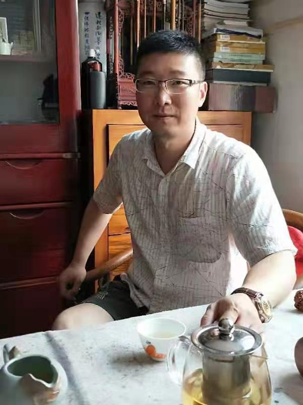 画家书法家王锋个人艺术简介,王锋画家简介,王锋作品价格,王锋个人简介,王锋艺术作品,书法家王锋简介,画家王锋简介