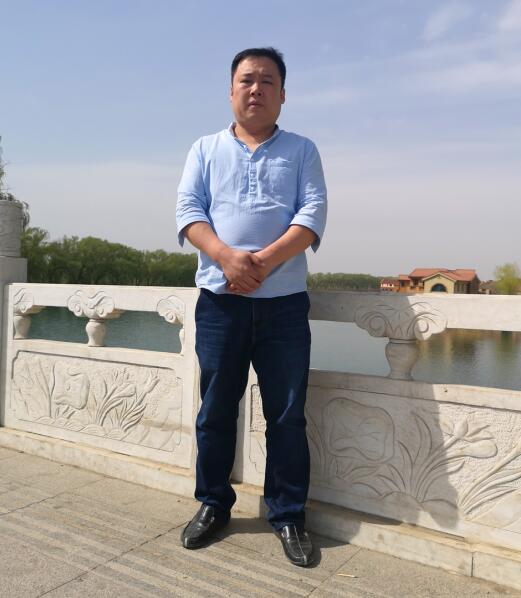 画家书法家刘东个人艺术简介,刘东画家简介,刘东作品价格,刘东个人简介,刘东艺术作品,书法家刘东简介,画家刘东简介