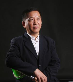 画家书法家郭滨朗个人艺术简介,郭滨朗画家简介,郭滨朗作品价格,郭滨朗个人简介,郭滨朗艺术作品,书法家郭滨朗简介,画家郭滨朗简介