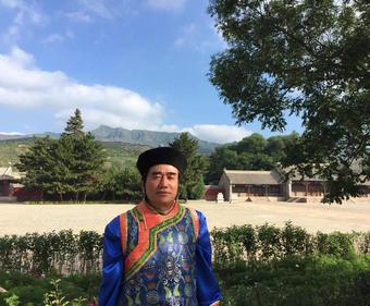 画家书法家乌向东个人艺术简介,乌向东画家简介,乌向东作品价格,乌向东个人简介,乌向东艺术作品,书法家乌向东简介,画家乌向东简介