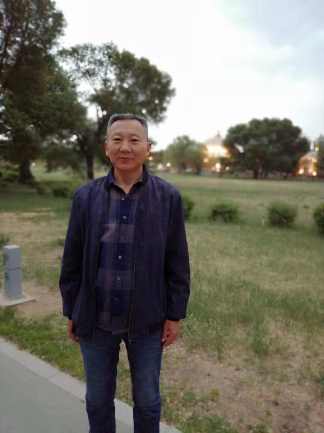 画家书法家原立新个人艺术简介,原立新画家简介,原立新作品价格,原立新个人简介,原立新艺术作品,书法家原立新简介,画家原立新简介