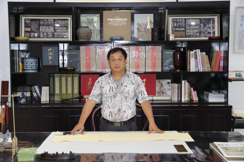 画家书法家马振良个人艺术简介,马振良画家简介,马振良作品价格,马振良个人简介,马振良艺术作品,书法家马振良简介,画家马振良简介