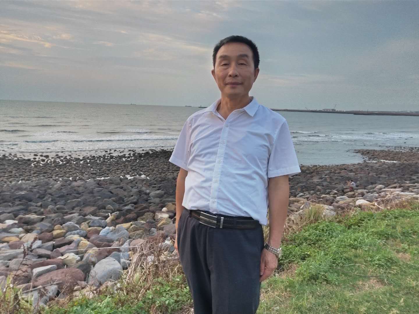 画家书法家陈其洪个人艺术简介,陈其洪画家简介,陈其洪作品价格,陈其洪个人简介,陈其洪艺术作品,书法家陈其洪简介,画家陈其洪简介