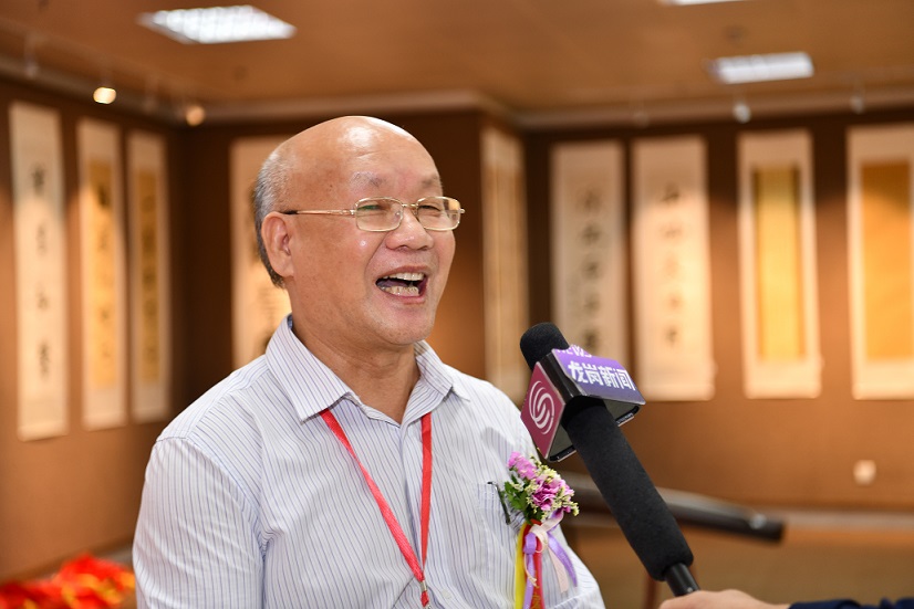 画家书法家黄中建个人艺术简介,黄中建画家简介,黄中建作品价格,黄中建个人简介,黄中建艺术作品,书法家黄中建简介,画家黄中建简介