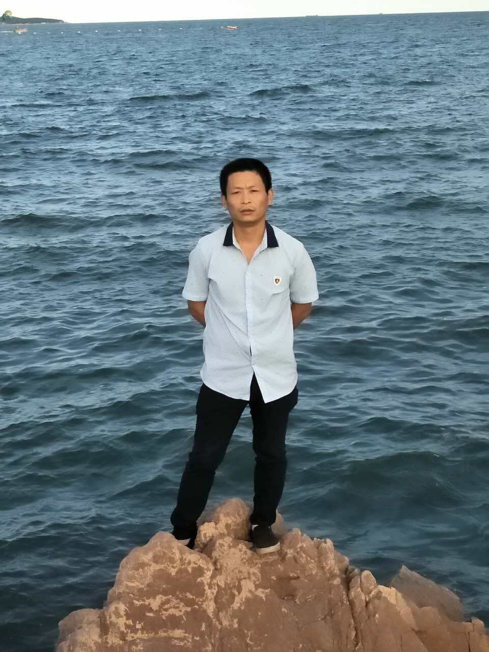 画家书法家张复豪个人艺术简介,张复豪画家简介,张复豪作品价格,张复豪个人简介,张复豪艺术作品,书法家张复豪简介,画家张复豪简介