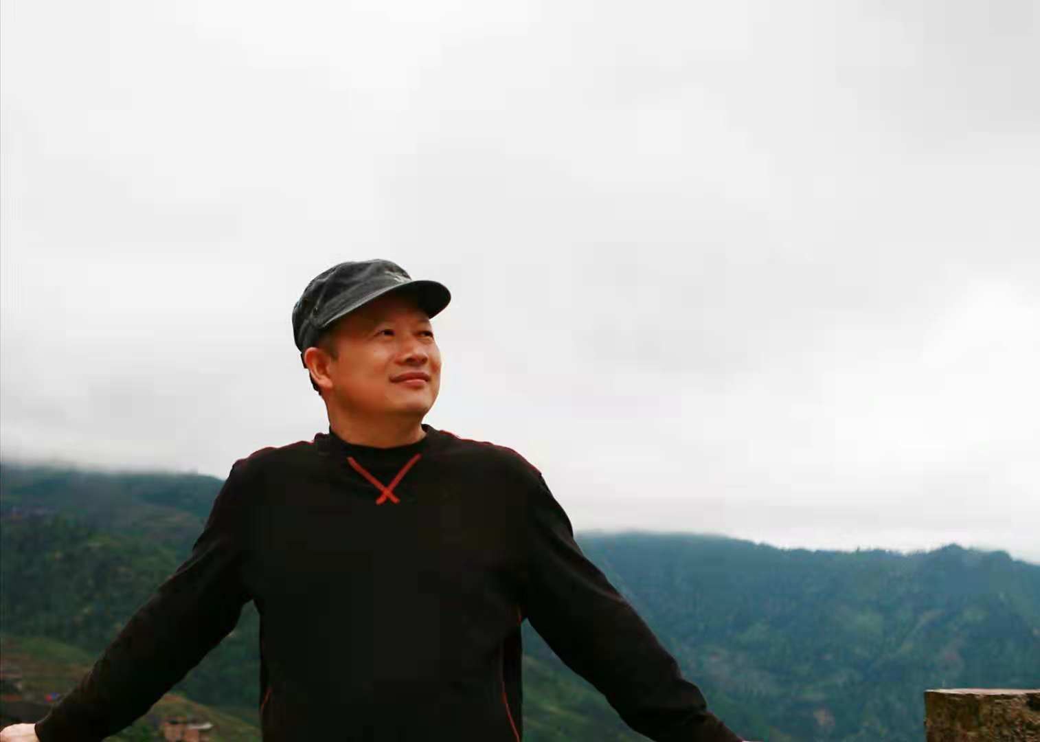画家书法家杜克鲁个人艺术简介,杜克鲁画家简介,杜克鲁作品价格,杜克鲁个人简介,杜克鲁艺术作品,书法家杜克鲁简介,画家杜克鲁简介