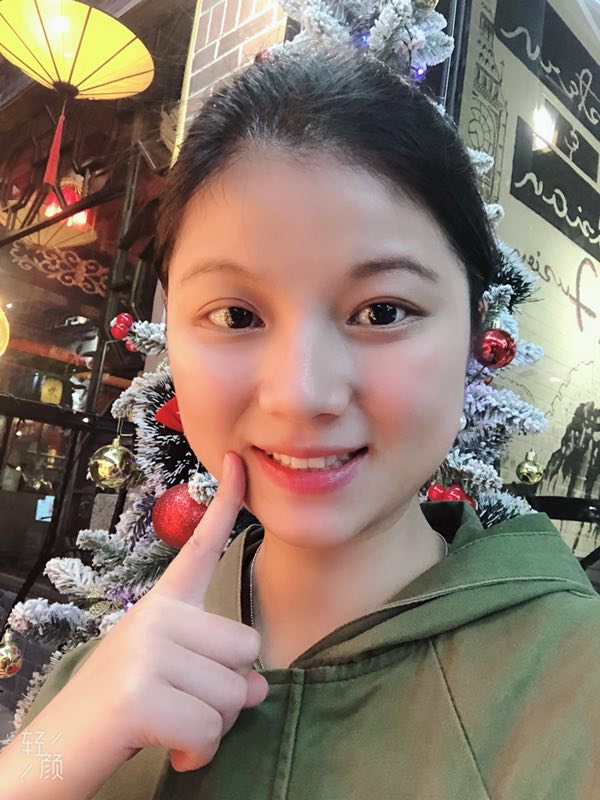 画家书法家温静云个人艺术简介,温静云画家简介,温静云作品价格,温静云个人简介,温静云艺术作品,书法家温静云简介,画家温静云简介