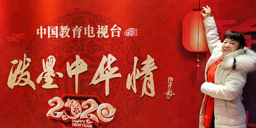 画家书法家庄美丽个人艺术简介,庄美丽画家简介,庄美丽作品价格,庄美丽个人简介,庄美丽艺术作品,书法家庄美丽简介,画家庄美丽简介