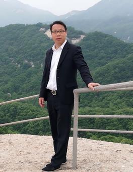 画家书法家张光南个人艺术简介,张光南画家简介,张光南作品价格,张光南个人简介,张光南艺术作品,书法家张光南简介,画家张光南简介