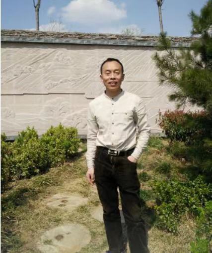 画家书法家岳金良个人艺术简介,岳金良画家简介,岳金良作品价格,岳金良个人简介,岳金良艺术作品,书法家岳金良简介,画家岳金良简介