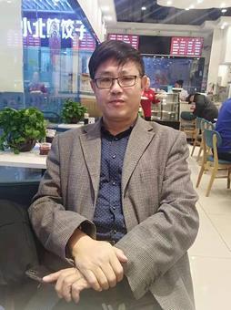 画家书法家刘纯华个人艺术简介,刘纯华画家简介,刘纯华作品价格,刘纯华个人简介,刘纯华艺术作品,书法家刘纯华简介,画家刘纯华简介