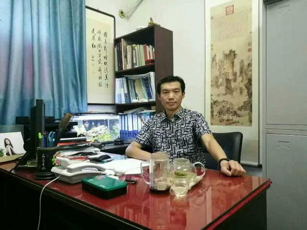 画家书法家许恩普个人艺术简介,许恩普画家简介,许恩普作品价格,许恩普个人简介,许恩普艺术作品,书法家许恩普简介,画家许恩普简介
