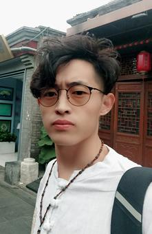 画家书法家李清华个人艺术简介,李清华画家简介,李清华作品价格,李清华个人简介,李清华艺术作品,书法家李清华简介,画家李清华简介