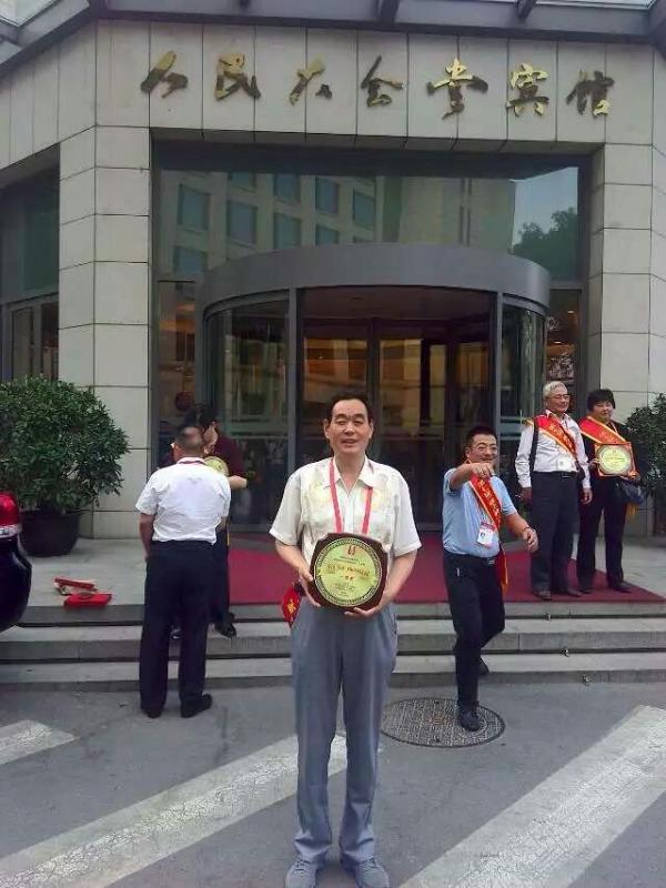 画家书法家刘明春个人艺术简介,刘明春画家简介,刘明春作品价格,刘明春个人简介,刘明春艺术作品,书法家刘明春简介,画家刘明春简介