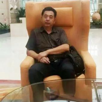 画家书法家张爱武个人艺术简介,张爱武画家简介,张爱武作品价格,张爱武个人简介,张爱武艺术作品,书法家张爱武简介,画家张爱武简介