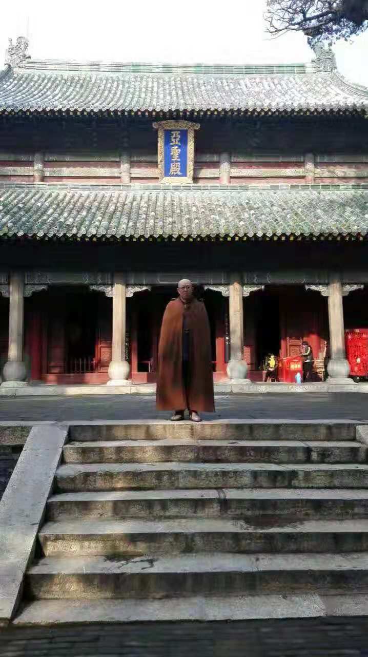画家书法家释清源个人艺术简介,释清源画家简介,释清源作品价格,释清源个人简介,释清源艺术作品,书法家释清源简介,画家释清源简介