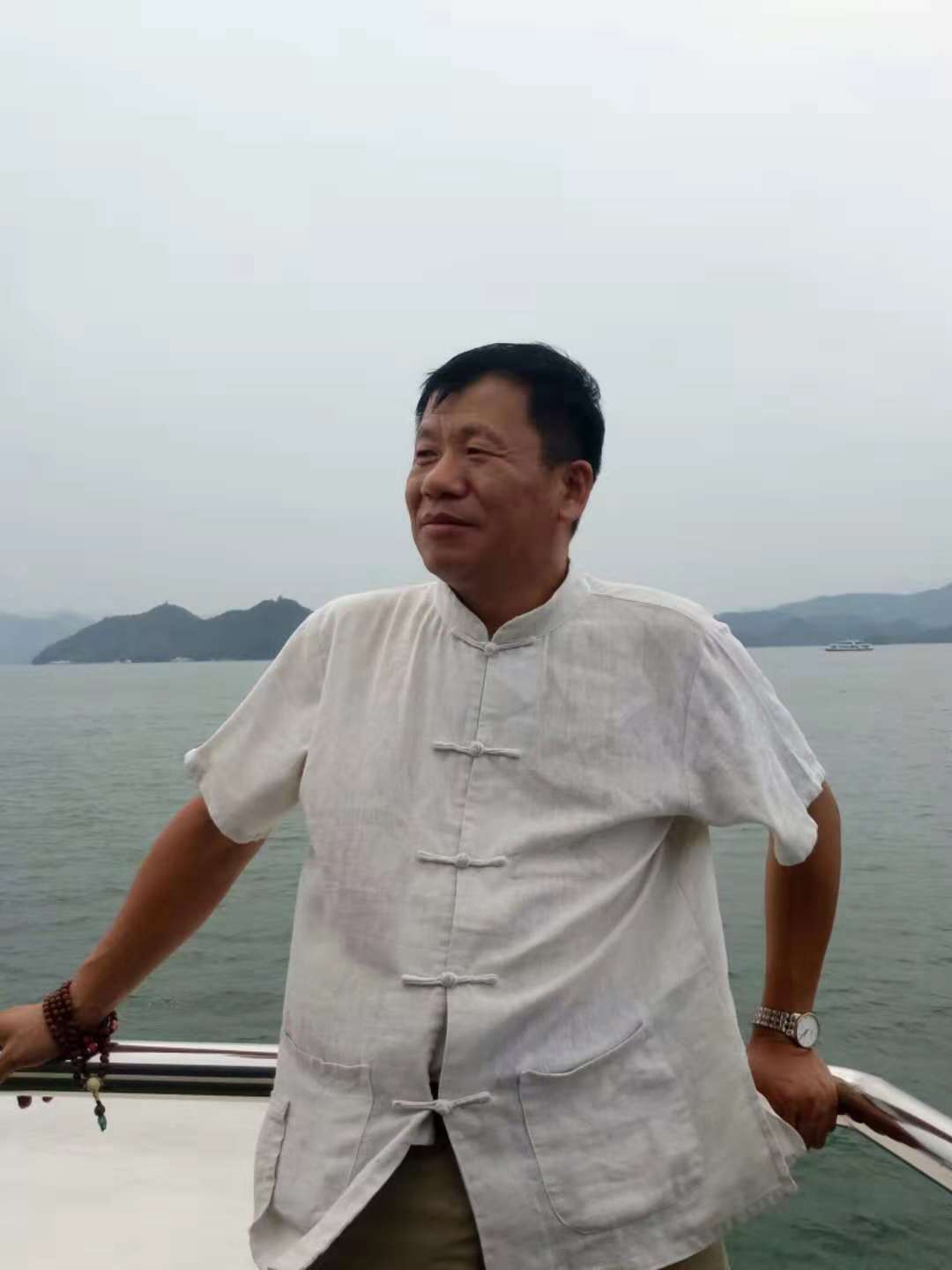 画家书法家谌叶庆个人艺术简介,谌叶庆画家简介,谌叶庆作品价格,谌叶庆个人简介,谌叶庆艺术作品,书法家谌叶庆简介,画家谌叶庆简介
