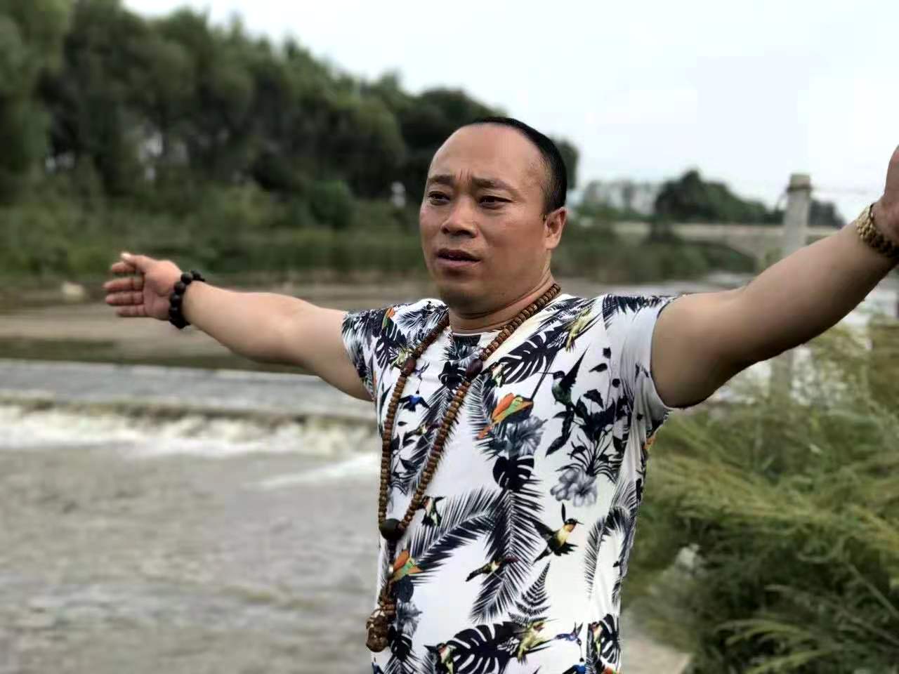 画家书法家王兴民个人艺术简介,王兴民画家简介,王兴民作品价格,王兴民个人简介,王兴民艺术作品,书法家王兴民简介,画家王兴民简介