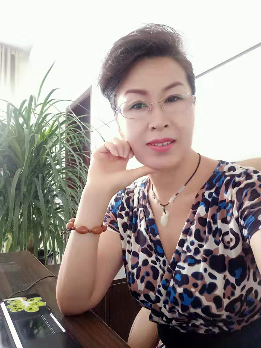画家书法家王玉存个人艺术简介,王玉存画家简介,王玉存作品价格,王玉存个人简介,王玉存艺术作品,书法家王玉存简介,画家王玉存简介