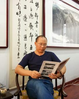 画家书法家严成壮个人艺术简介,严成壮画家简介,严成壮作品价格,严成壮个人简介,严成壮艺术作品,书法家严成壮简介,画家严成壮简介