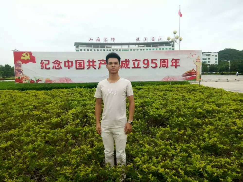 画家书法家赵石坚个人艺术简介,赵石坚画家简介,赵石坚作品价格,赵石坚个人简介,赵石坚艺术作品,书法家赵石坚简介,画家赵石坚简介