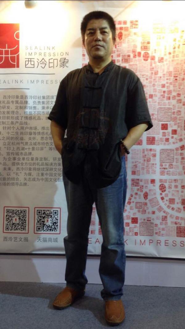 画家书法家江华个人艺术简介,江华画家简介,江华作品价格,江华个人简介,江华艺术作品,书法家江华简介,画家江华简介