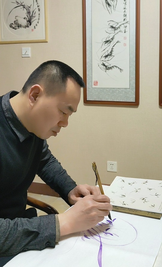 画家书法家王存东个人艺术简介,王存东画家简介,王存东作品价格,王存东个人简介,王存东艺术作品,书法家王存东简介,画家王存东简介