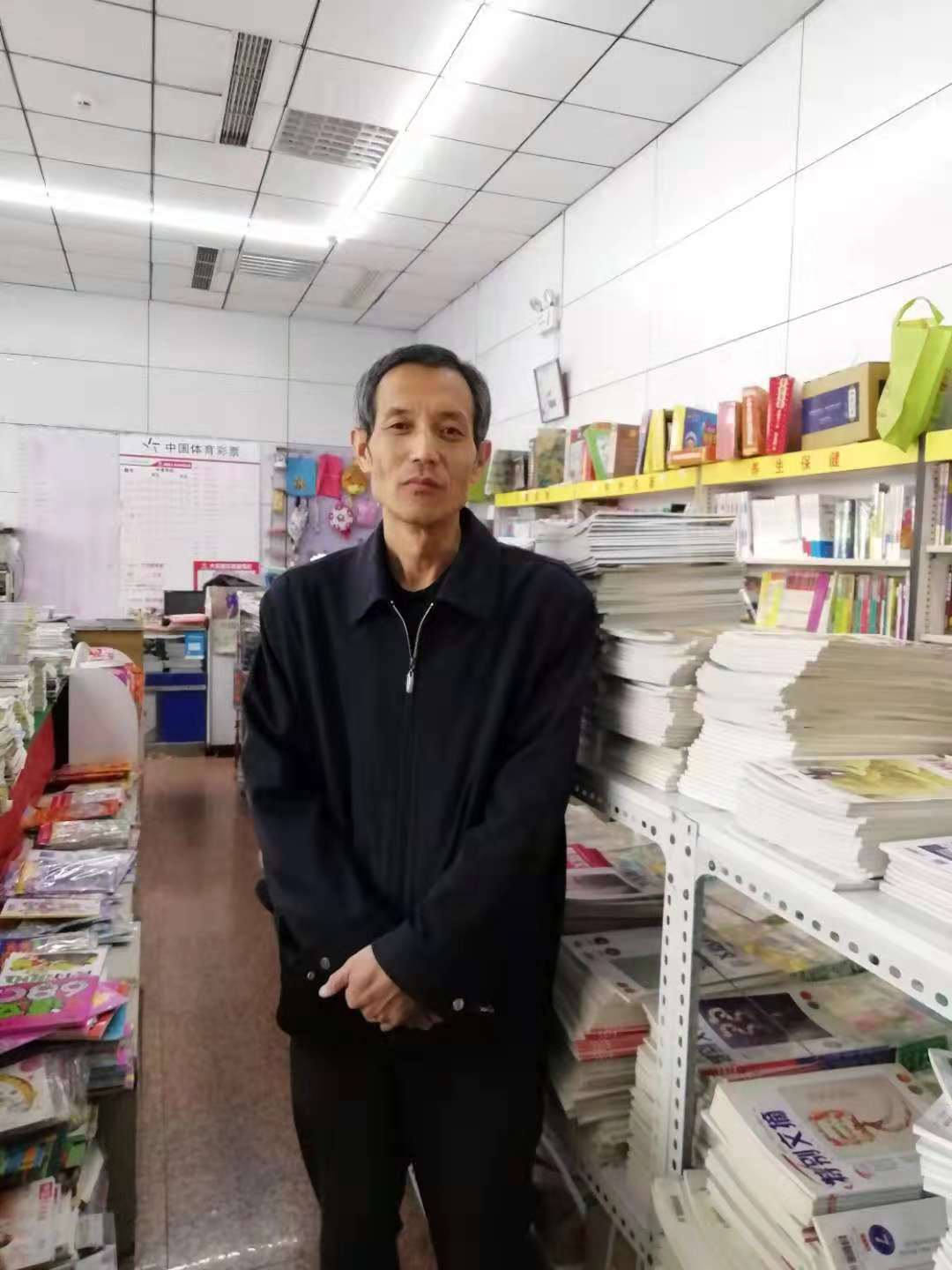 画家书法家王维纯个人艺术简介,王维纯画家简介,王维纯作品价格,王维纯个人简介,王维纯艺术作品,书法家王维纯简介,画家王维纯简介