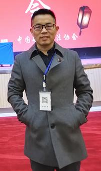画家书法家尹立广个人艺术简介,尹立广画家简介,尹立广作品价格,尹立广个人简介,尹立广艺术作品,书法家尹立广简介,画家尹立广简介