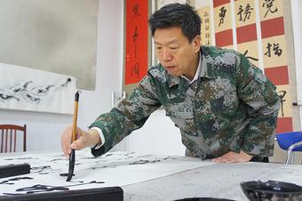 画家书法家颜默个人艺术简介,颜默画家简介,颜默作品价格,颜默个人简介,颜默艺术作品,书法家颜默简介,画家颜默简介
