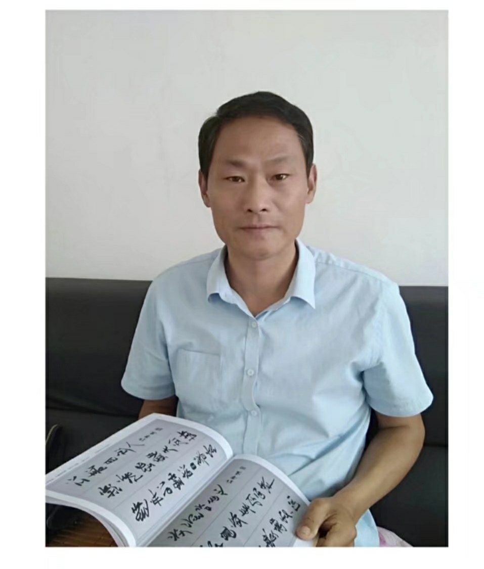 画家书法家汪春波个人艺术简介,汪春波画家简介,汪春波作品价格,汪春波个人简介,汪春波艺术作品,书法家汪春波简介,画家汪春波简介