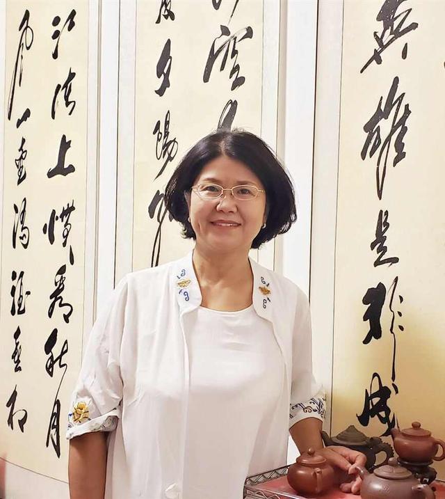 画家书法家吴忠美个人艺术简介,吴忠美画家简介,吴忠美作品价格,吴忠美个人简介,吴忠美艺术作品,书法家吴忠美简介,画家吴忠美简介